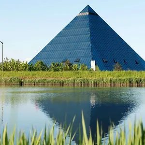 https://hotel-pyramide.com-bavaria.com